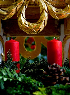 Adventskranz in der Klosterkirche – © Br. Bodo Flach, 2017