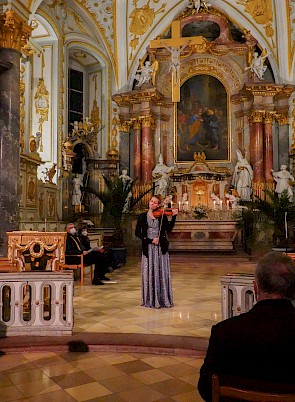 Solistin Anna Dorothea Mutterer in der Klosterkirche – © Johannes Hoffmann