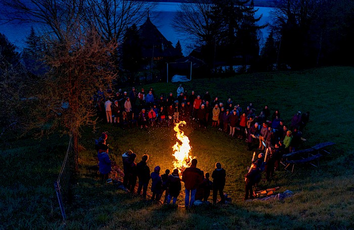 Ostersonntag am Osterfeuer – © roadventures 2024